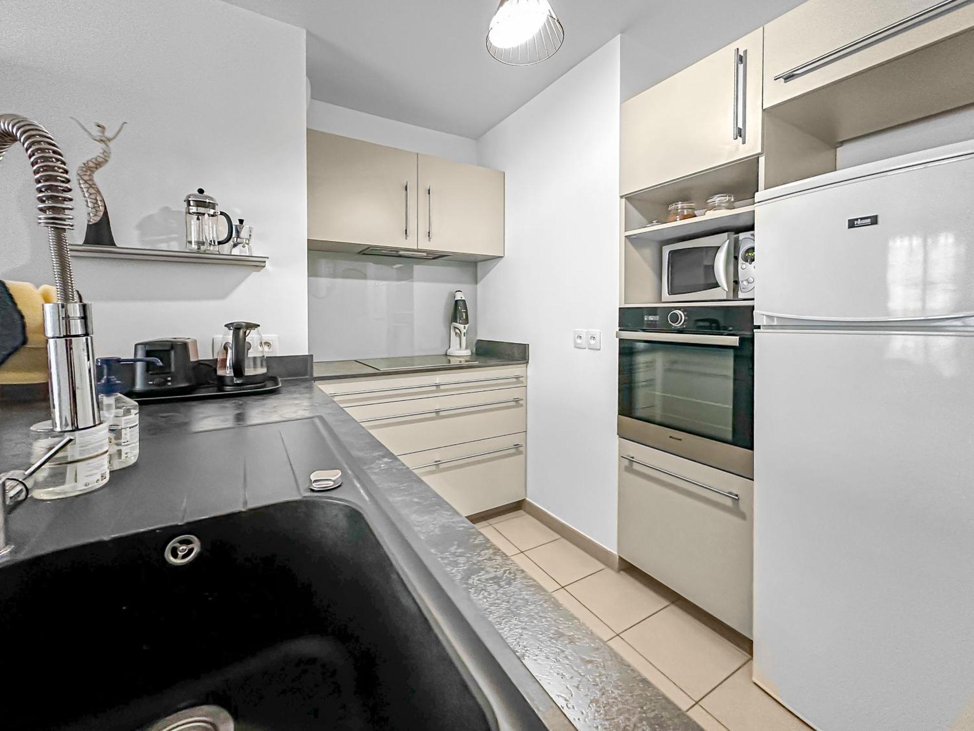 L'Escapade De Massy - Balcon, Place De Parking, Gares Rer B&C Et Tgv A 400M Exterior photo