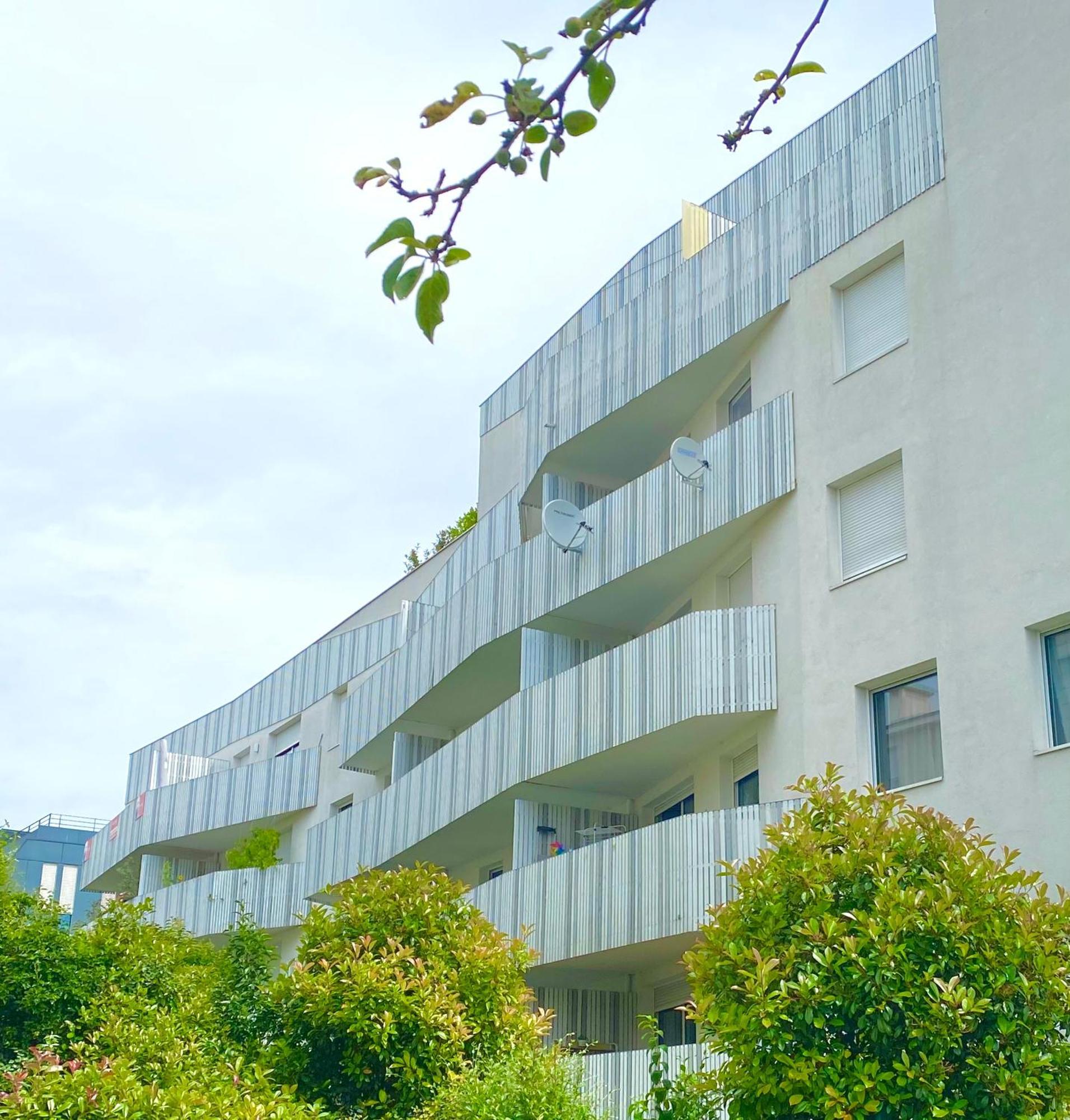 L'Escapade De Massy - Balcon, Place De Parking, Gares Rer B&C Et Tgv A 400M Exterior photo